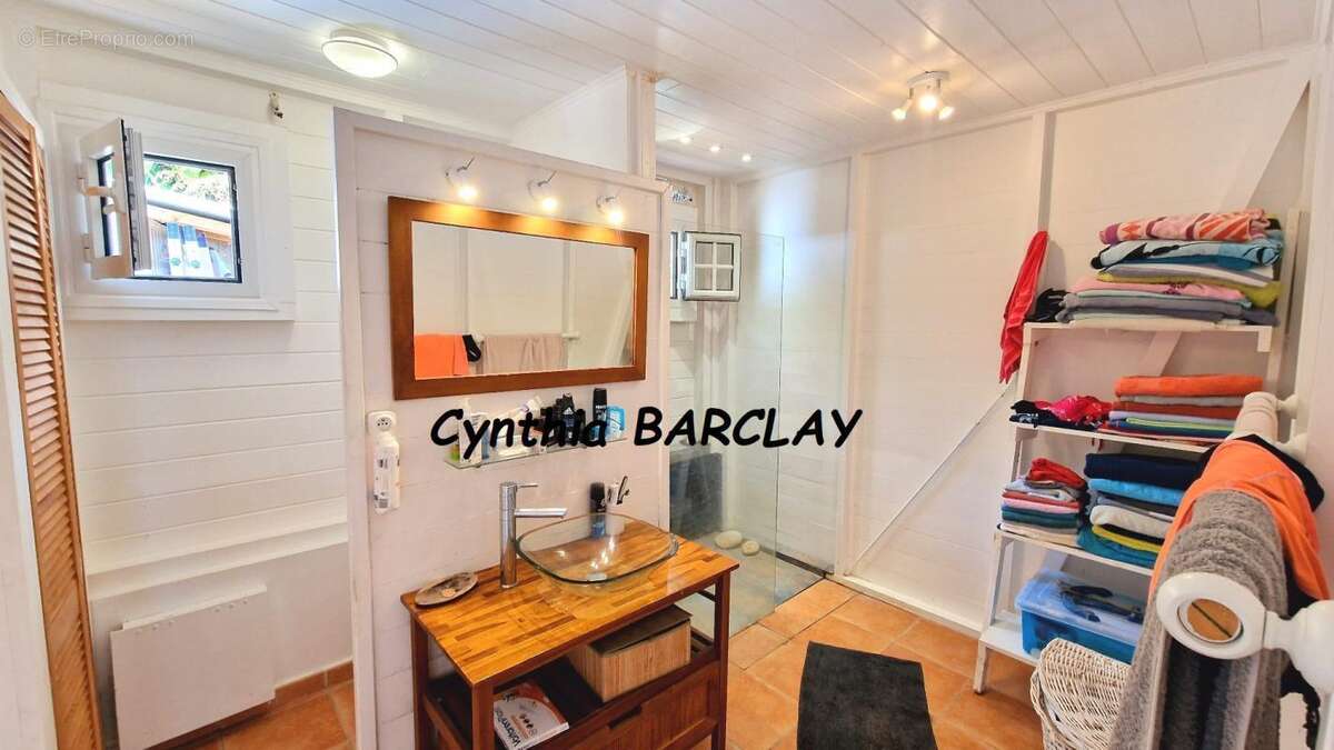 Maison à LES TROIS-ILETS