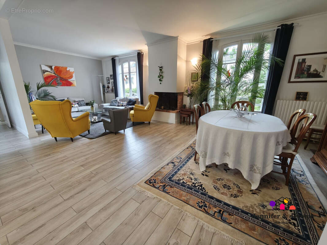 Maison à ENGHIEN-LES-BAINS