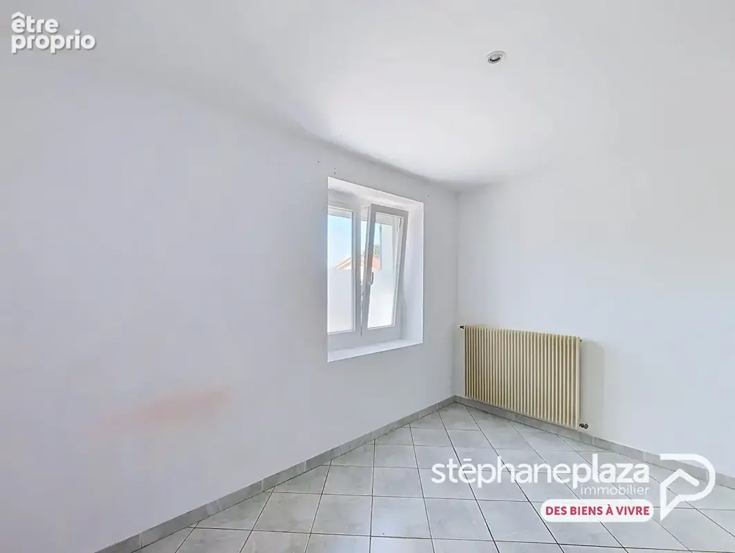 Maison 97m² - 3 chambres + garage et jardin clos à St Maurice de Gourdans idéale primo-accédants - photo 7