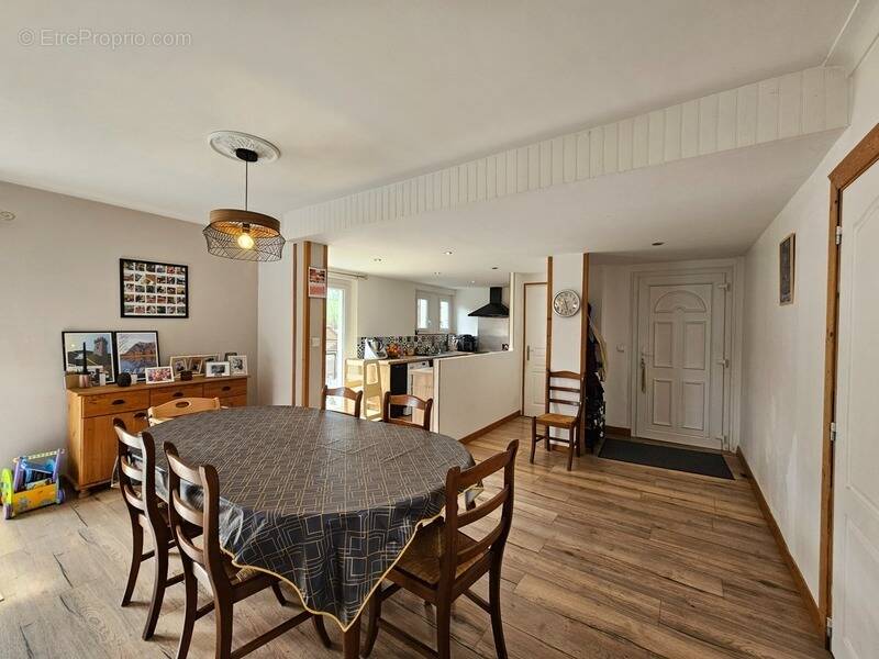 Appartement à SAINT-JEOIRE