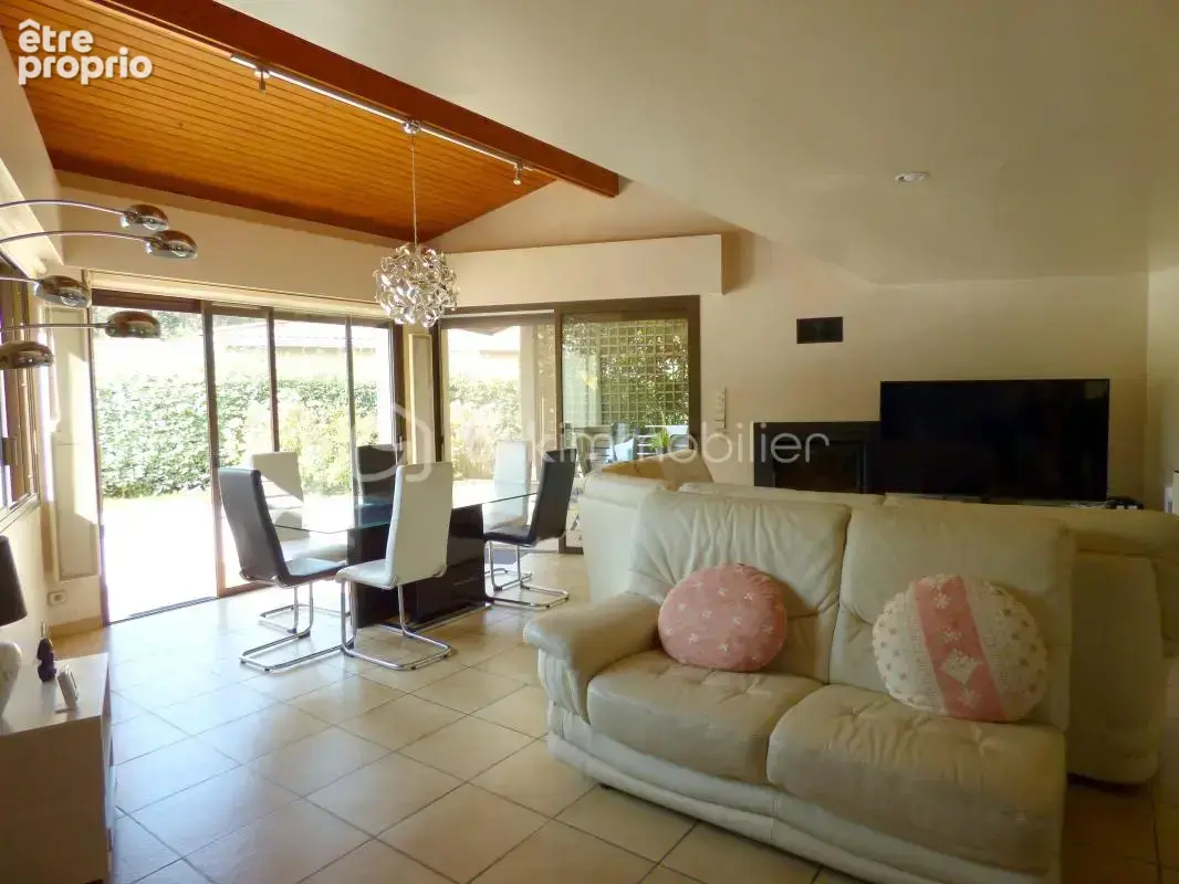 Maison d'architecte F6 avec piscine - photo 8