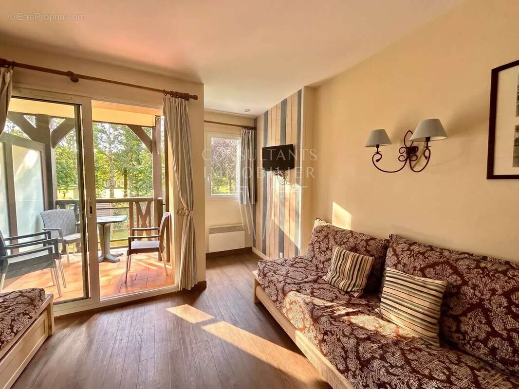 Deux pièces résidence avec piscine - photo 4