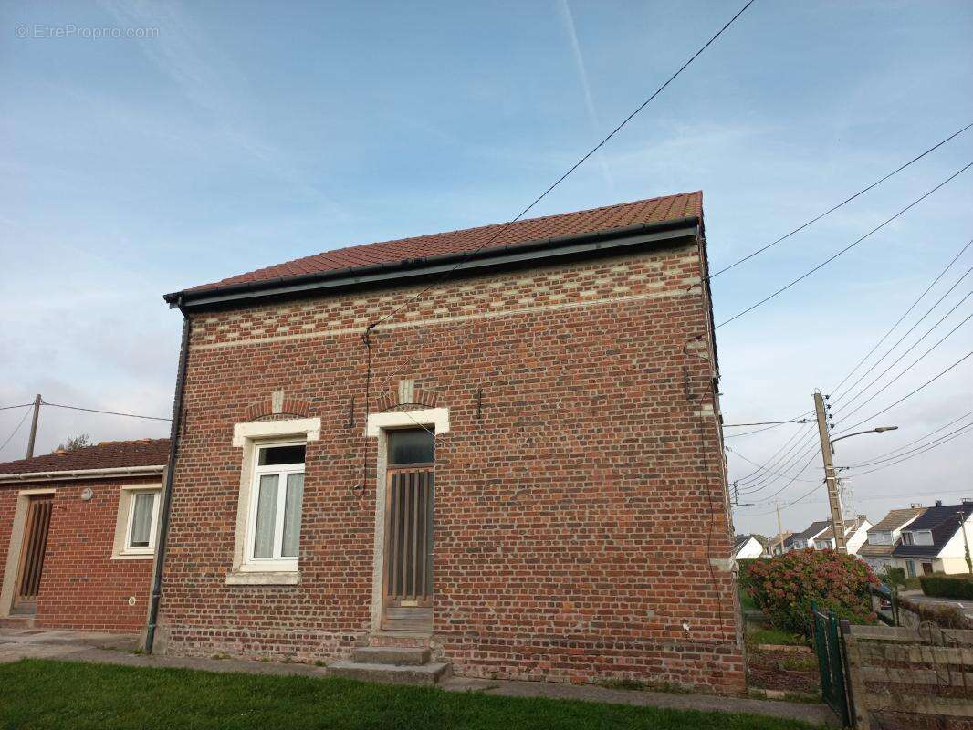 MARLES LES MINES 97 rue Vaillant Couturier - photo 2