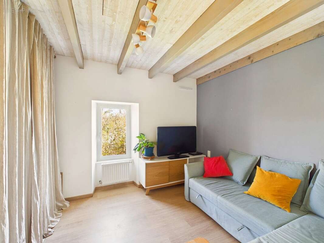 Maison à SAINT-MAURIN