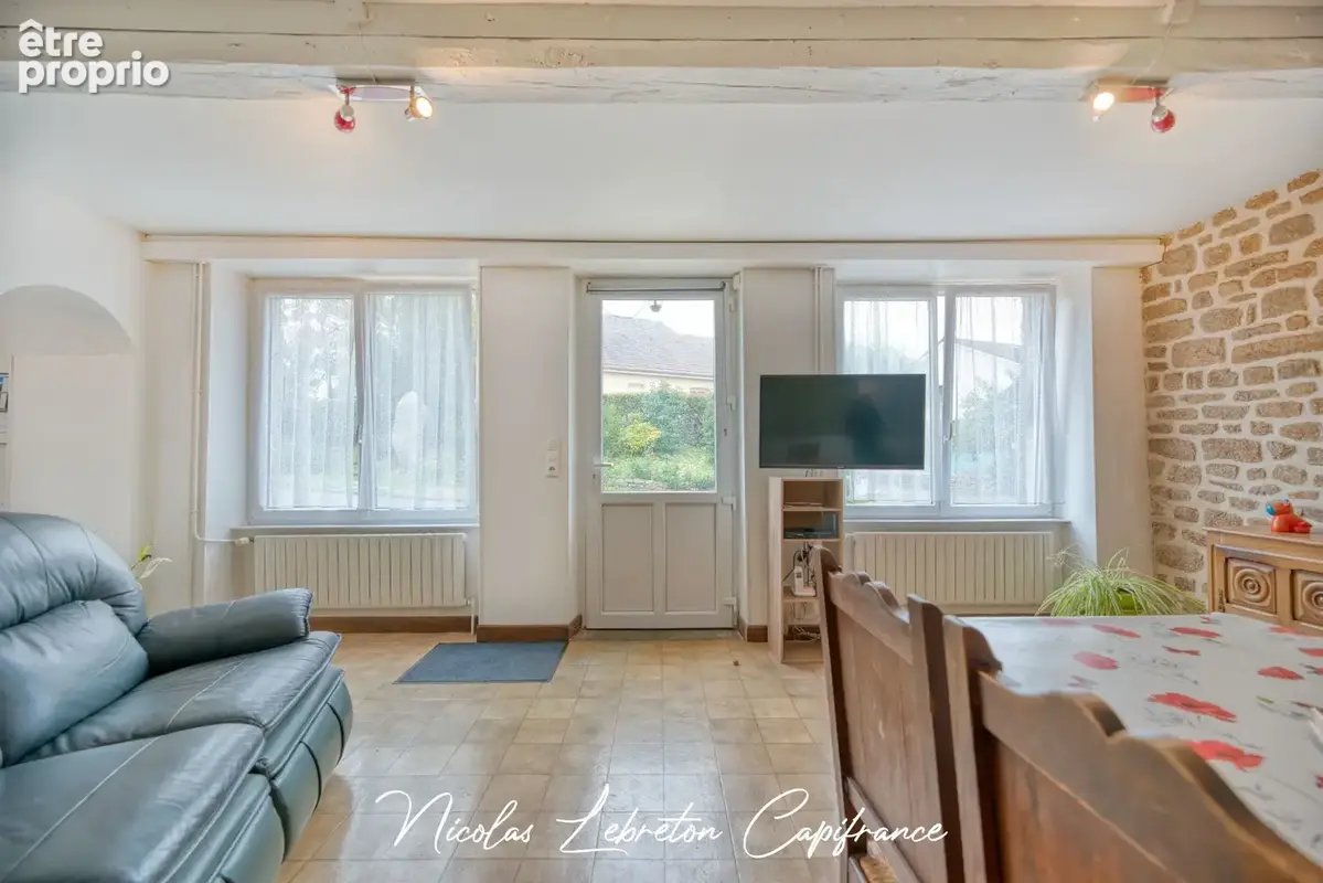 Exclusivité Capifrance - Maison en pierres – 104 m² habitables, terrain clos et arboré de 1 424 m² - photo 7