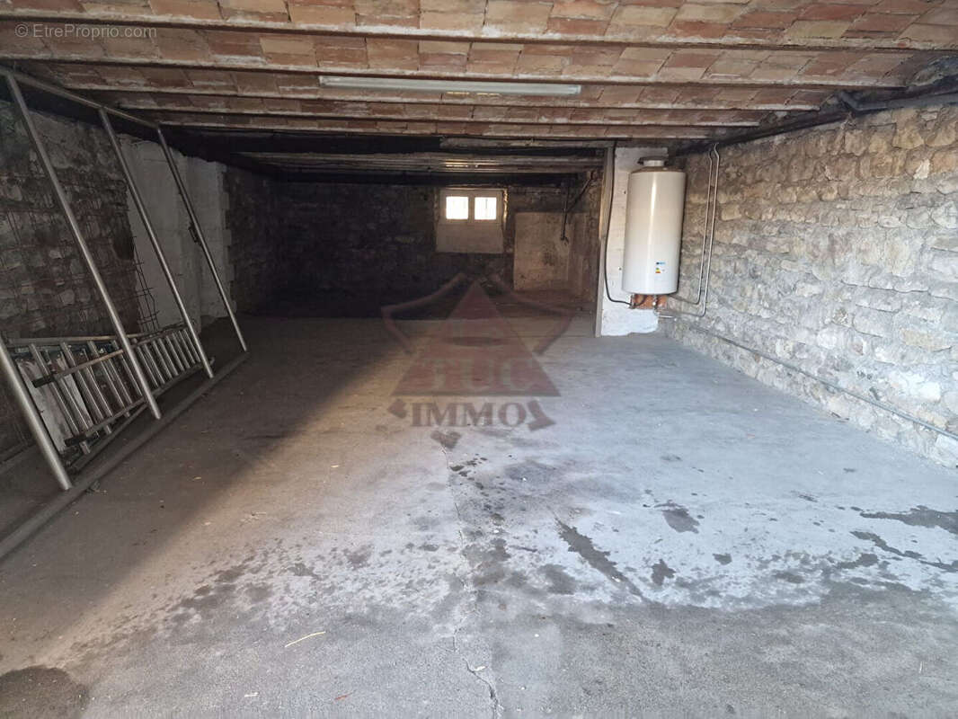 Maison à MOLIERES-SUR-CEZE