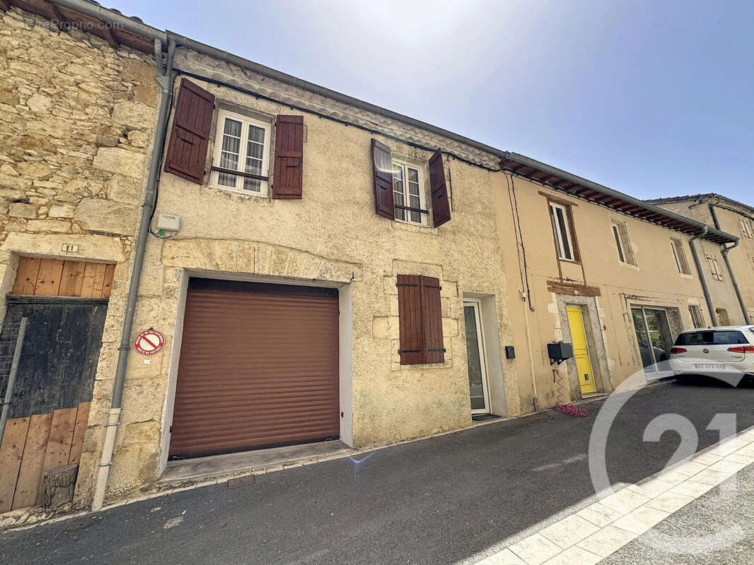 Maison 271 m² à Jegun  - photo 3