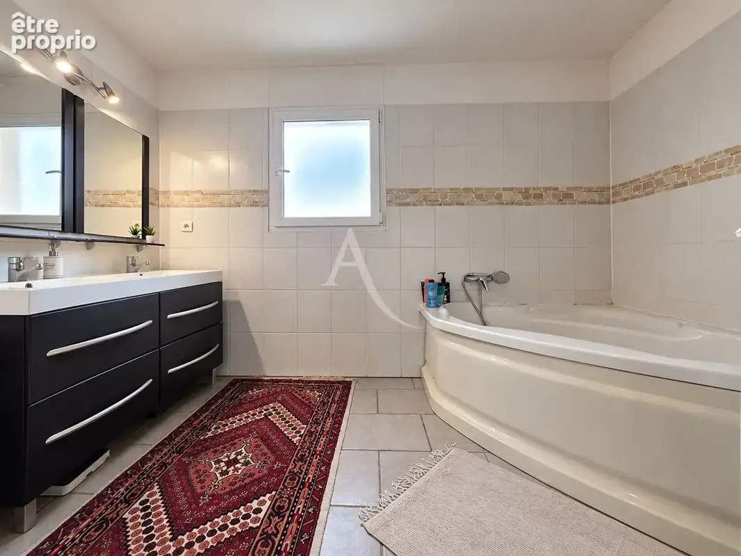 Narbonne - maison 143 m², 4 chambres, piscine et garage. - photo 12