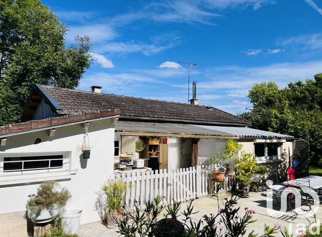 Photo 1 - Maison à AULNAY-SUR-MAULDRE