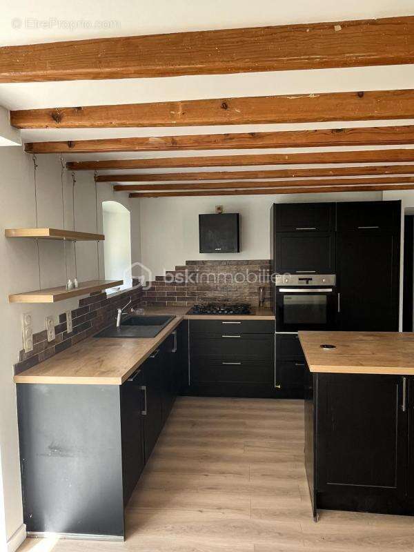 Maison à SAINT-MARS-DU-DESERT