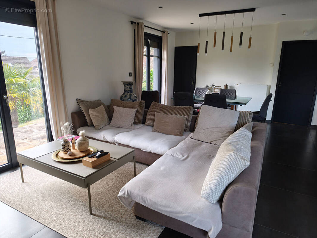 Maison à MONTBONNOT-SAINT-MARTIN