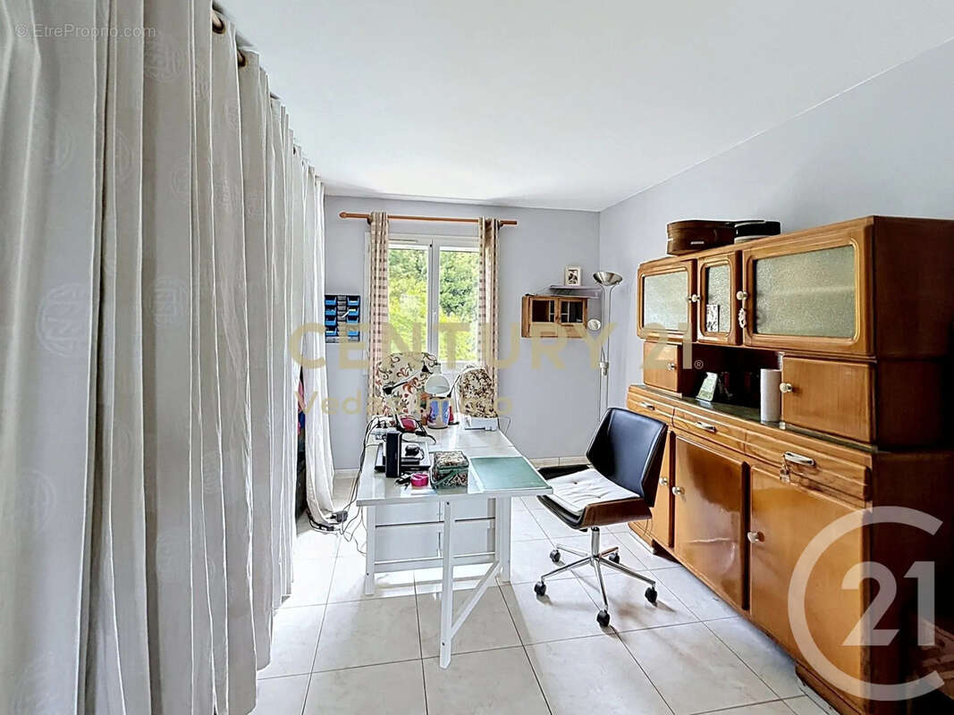 Maison 168 m² à Saint-Jean-De-Vedas  - photo 11