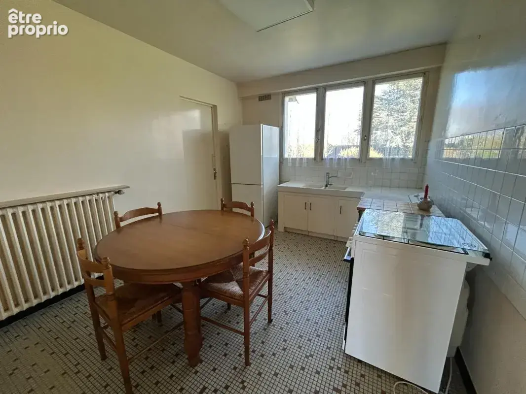 maison de plain-pied située à Chateauponsac (87290), implantée sur un terrain de 2180m² clos - photo 5