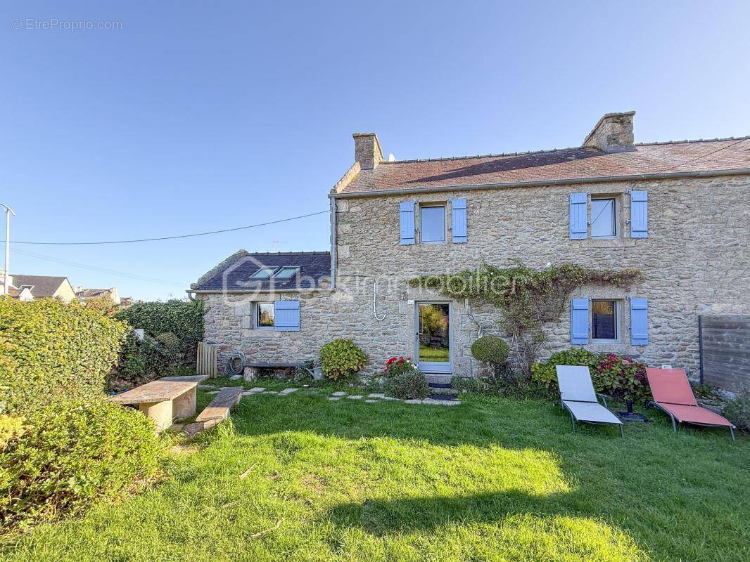 Maison à PLOUDALMEZEAU