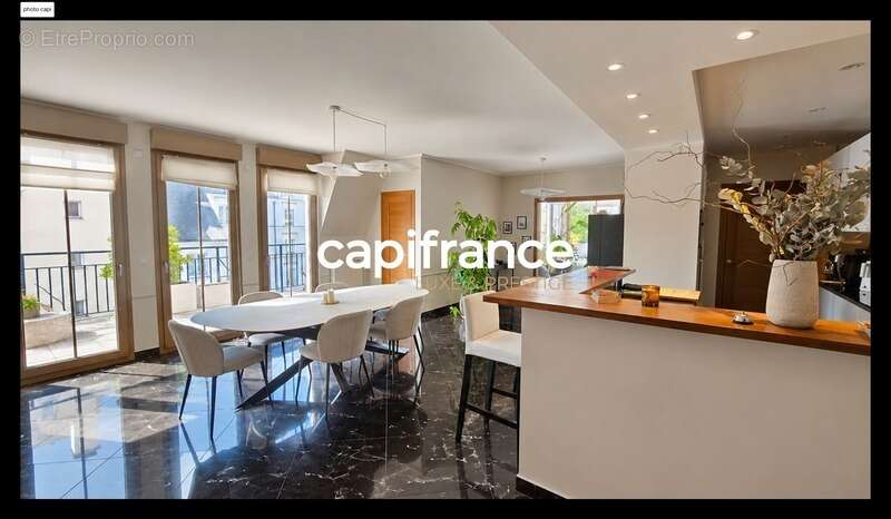 Appartement à LE PLESSIS-ROBINSON