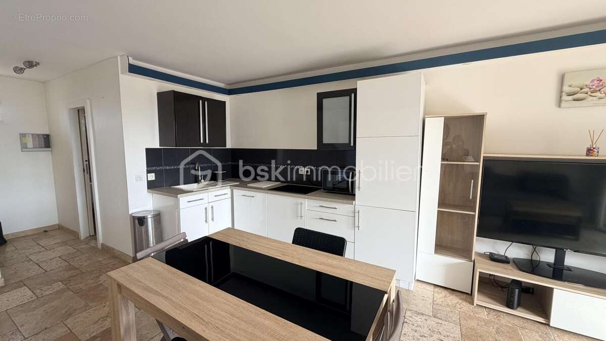 Appartement à SIX-FOURS-LES-PLAGES