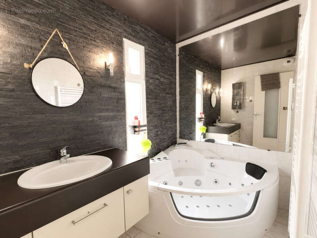 01640 saint-jean-le-vieux   maison d’architecte 150 m2   4 chambres   piscine - photo 11
