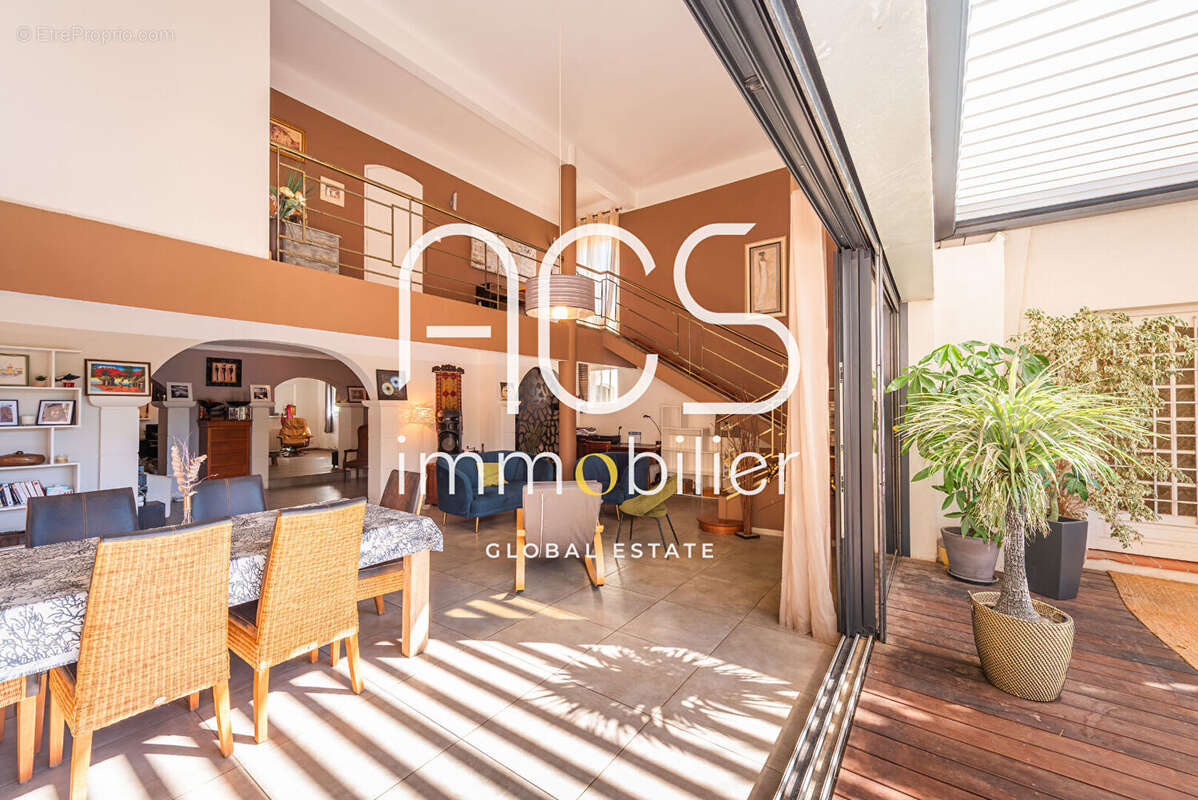 Maison à CARRY-LE-ROUET