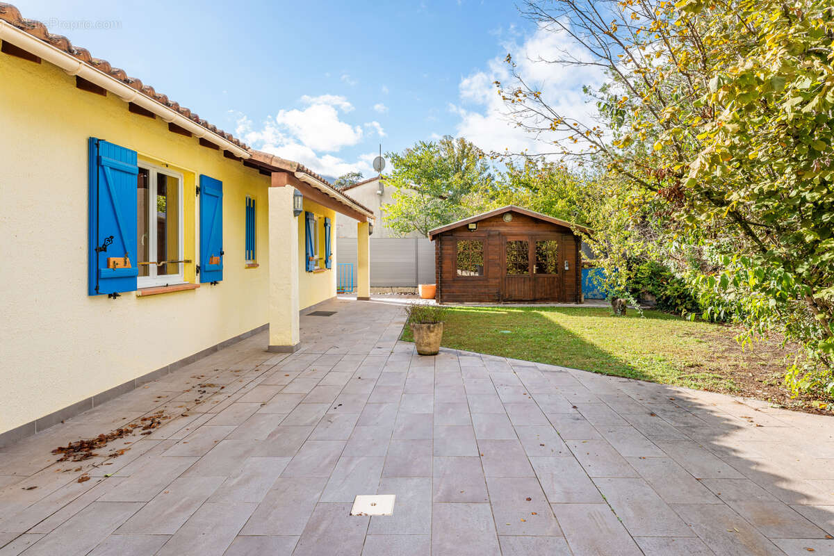 Maison à SAINT-ZACHARIE