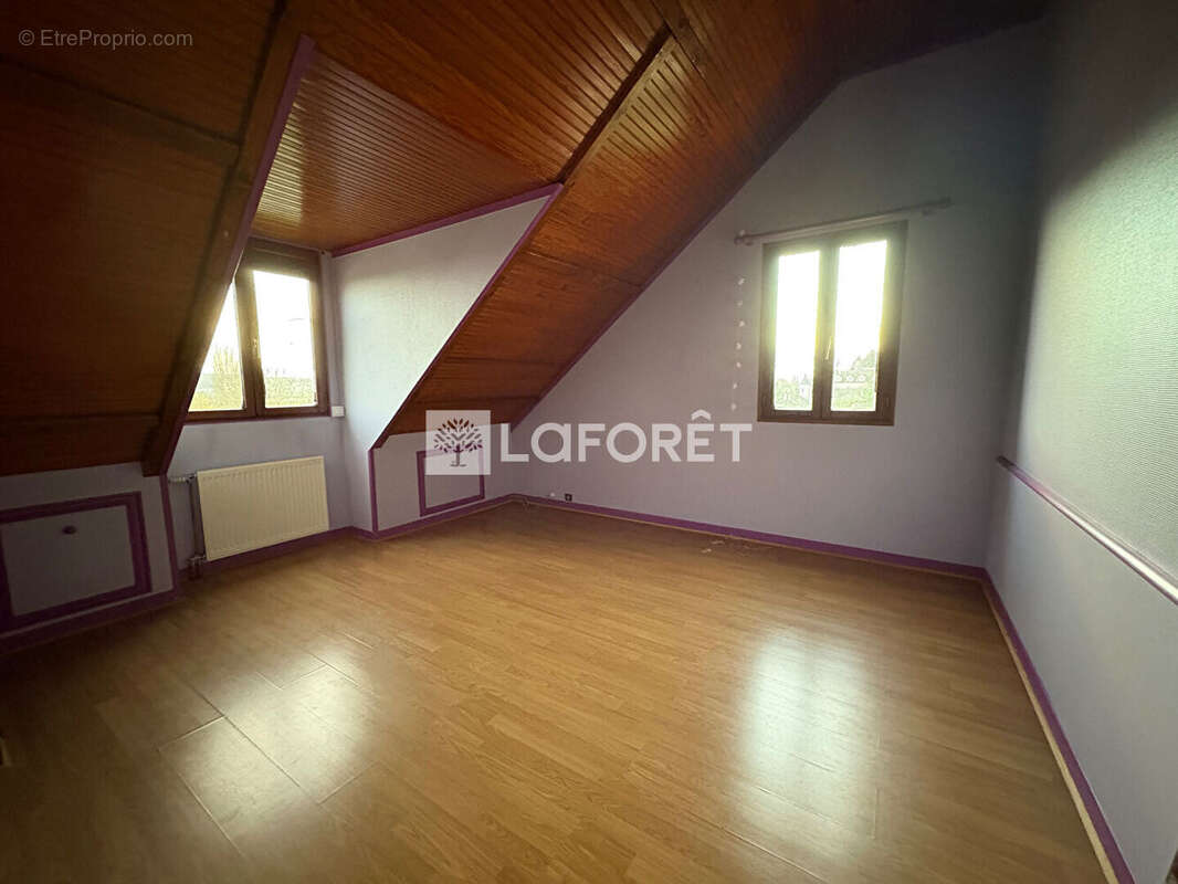 Maison à MEZY-SUR-SEINE