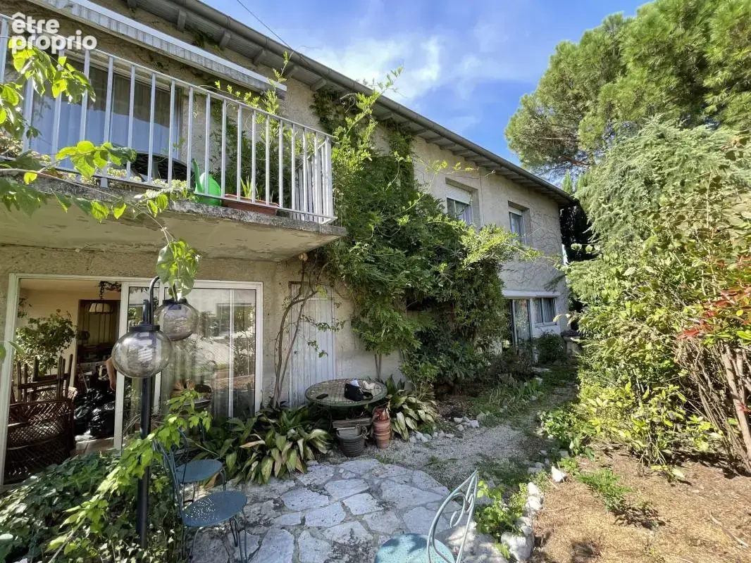 Villa traditionnelle de type 7 des années 70 à vendre à L'UNION - photo 1