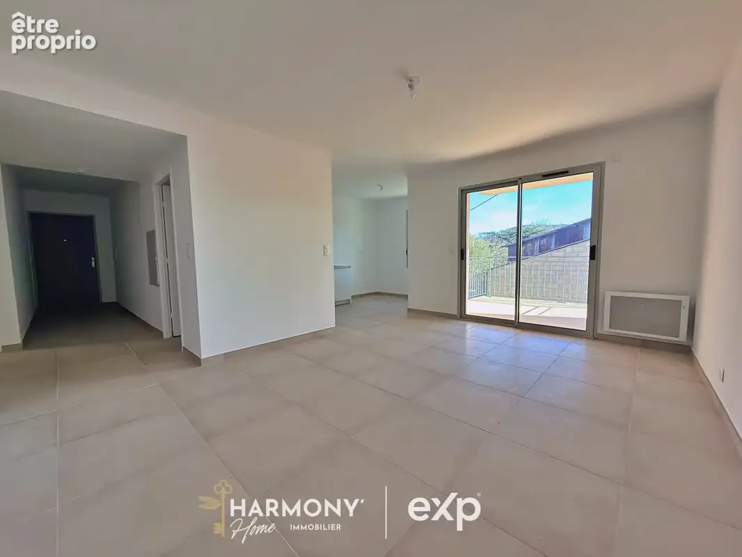Appartement 67 m² à Plan-De-La-Tour  - photo 2