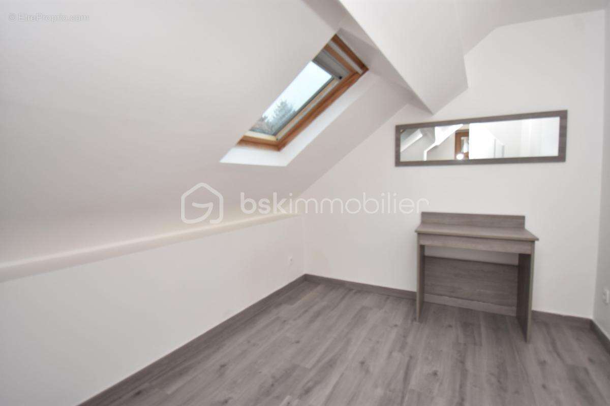 Maison à BERNAY-VILBERT