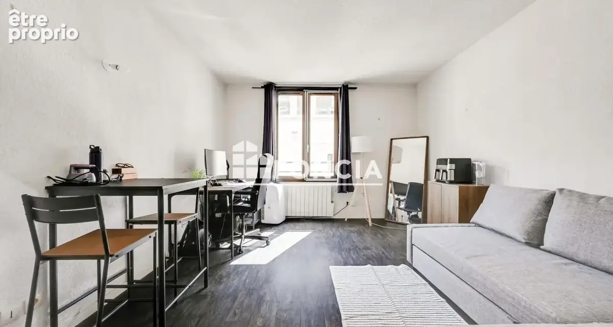 Bellecour - T1 de 24 m2 - photo 2