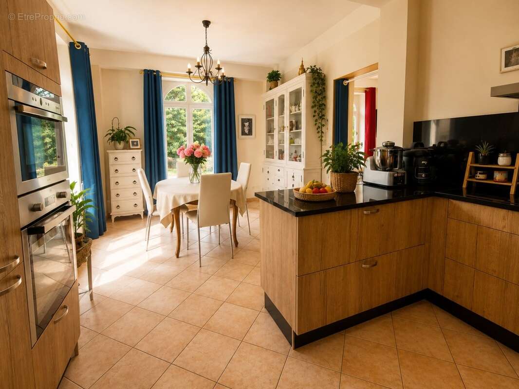 Propriete à vendre 9 pièces MIRECOURT (88) PROPRIÉTÉ D'EXCEPTION avec PISCINE sur TERRAIN clos et arboré de + de 6.500 m2 - photo 6