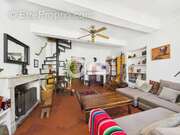 Appartement à TOURRETTES