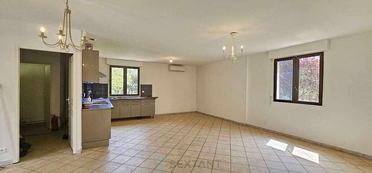 Maison à SAINT-CIRQ-MADELON