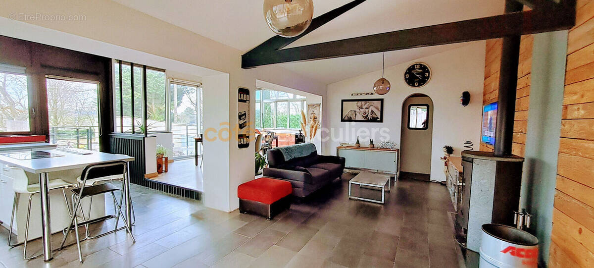 Maison à SAINT-LAURENT-SUR-SEVRE