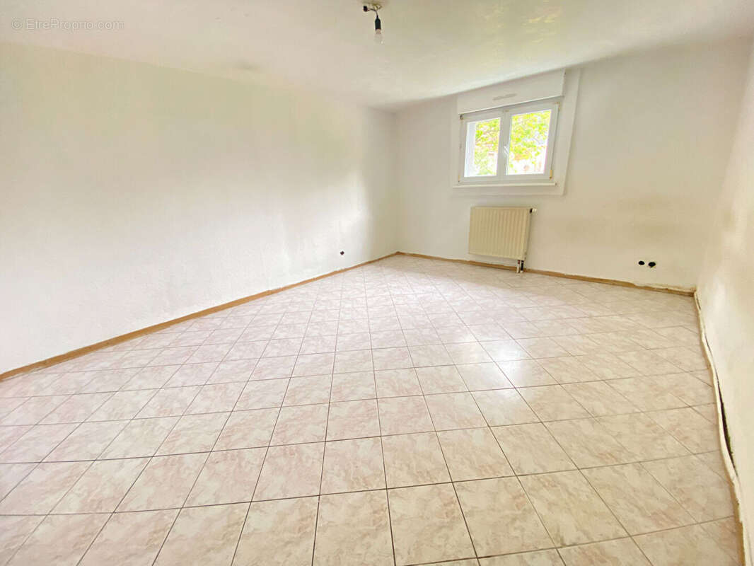 Maison spacieuse à vendre à Staffelfelden - Proche gare SNCF et écoles - photo 5