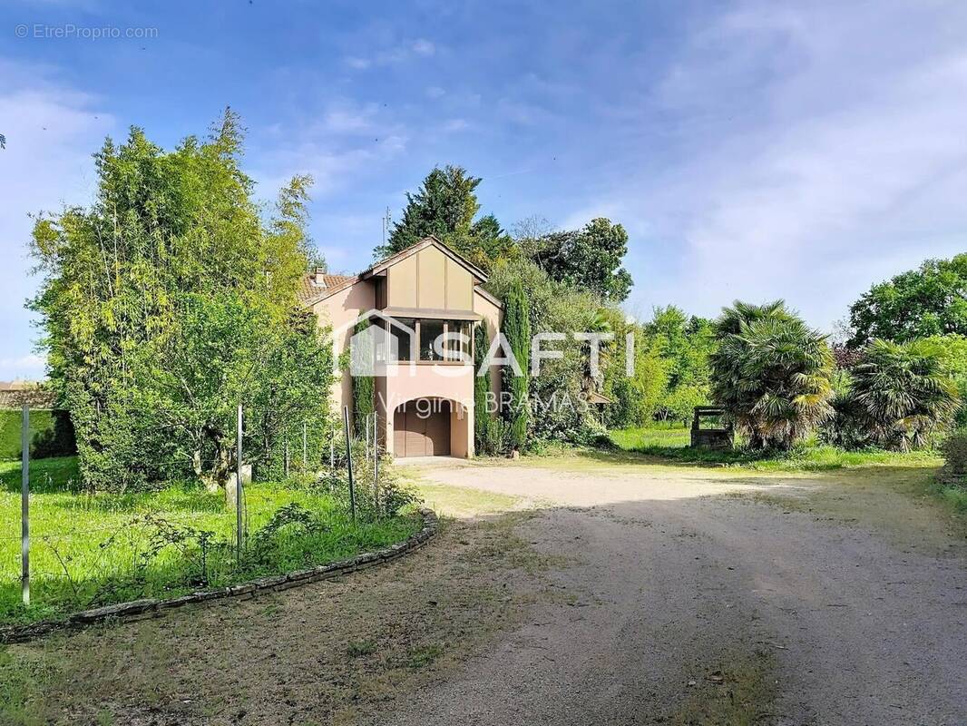 Photo 1 - Maison à CRECHES-SUR-SAONE