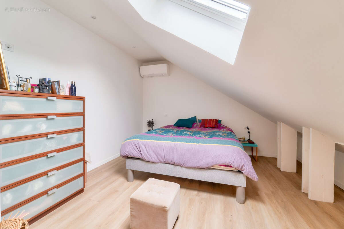 Belle Maison familiale de 265 m² rénovée sur un terrain arboré de 1 229m² ? Les Loges-en-Josas (quartier La Garenne) - photo 10