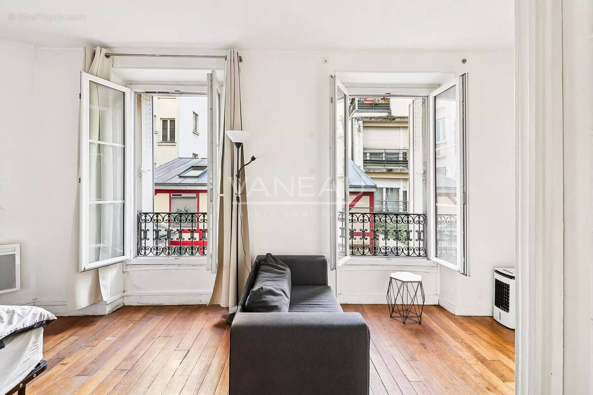 Appartement à PARIS-20E