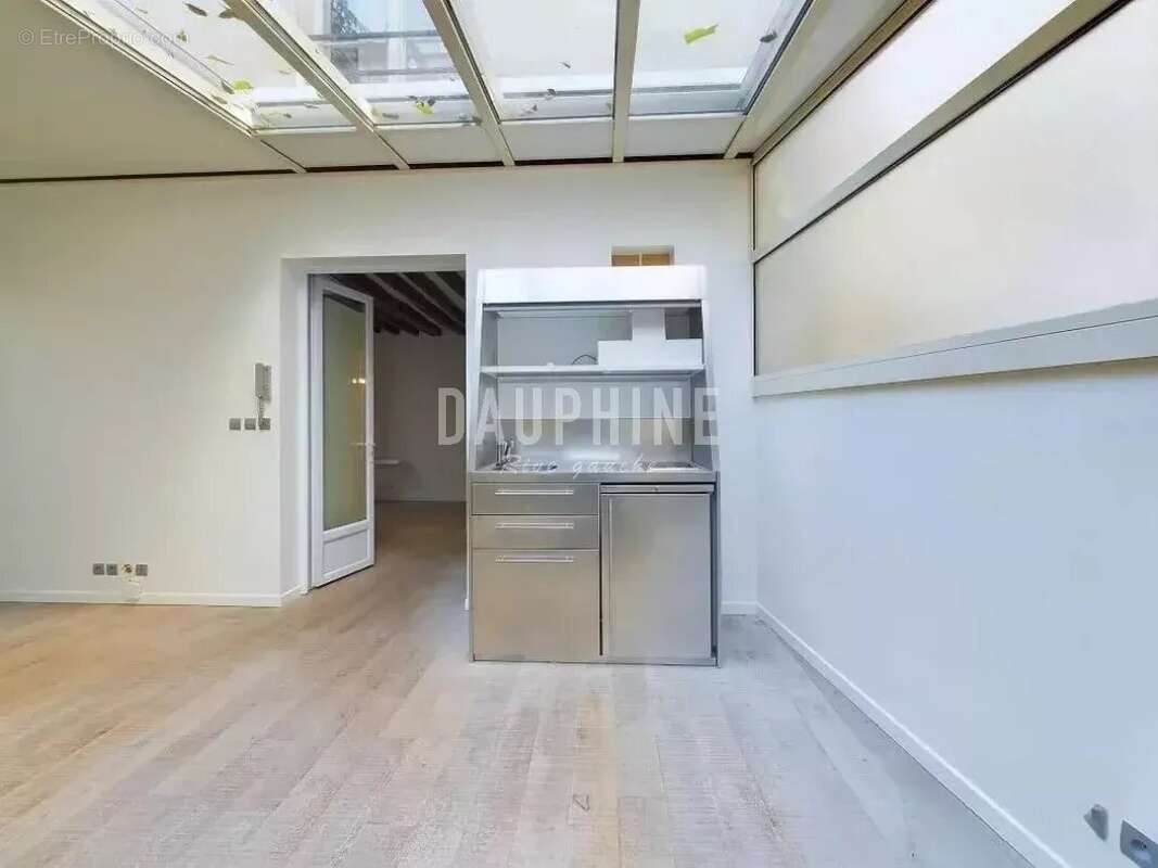 Appartement à PARIS-6E