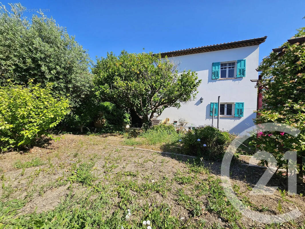 Maison à CAGNES-SUR-MER
