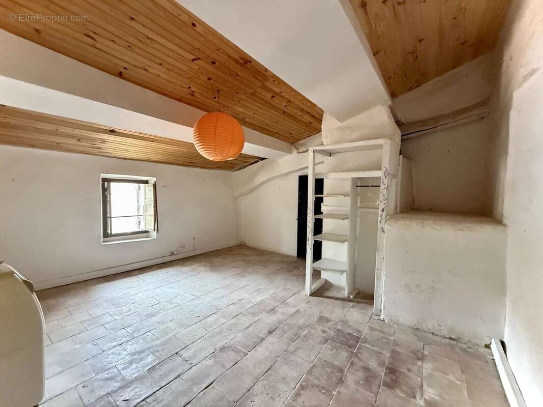 Maison de village à rénover avec jardin constructible - photo 5