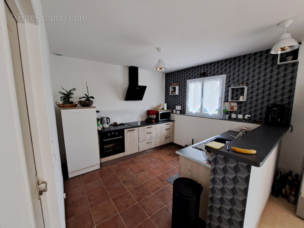 Maison à SAINTE-RADEGONDE-DES-NOYERS