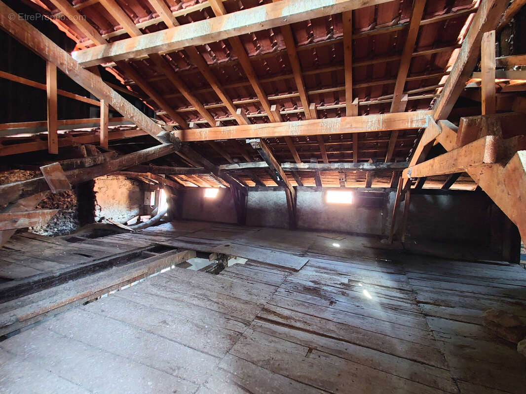 Maison à VILLEFRANCHE-DE-ROUERGUE