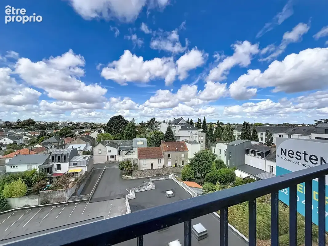 Nantes Rond-Point de Rennes - Appartement T3 de 78m2 / magnifique vue / traversant / 2 terrasses / garage et cave / - photo 12