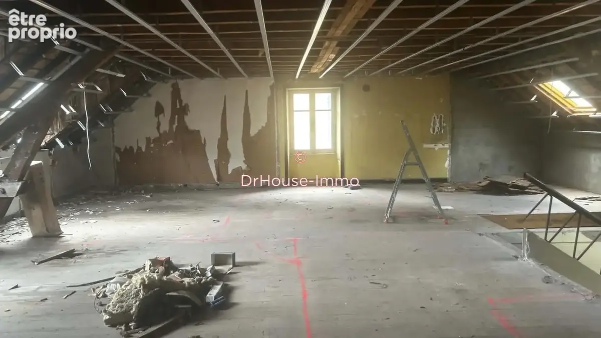 Appartement 450 m² à Tulle  - photo 6