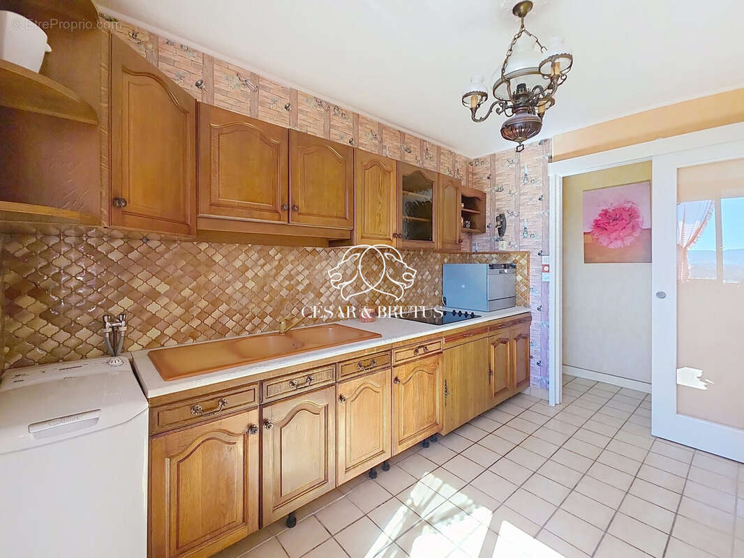 Appartement à LYON-5E