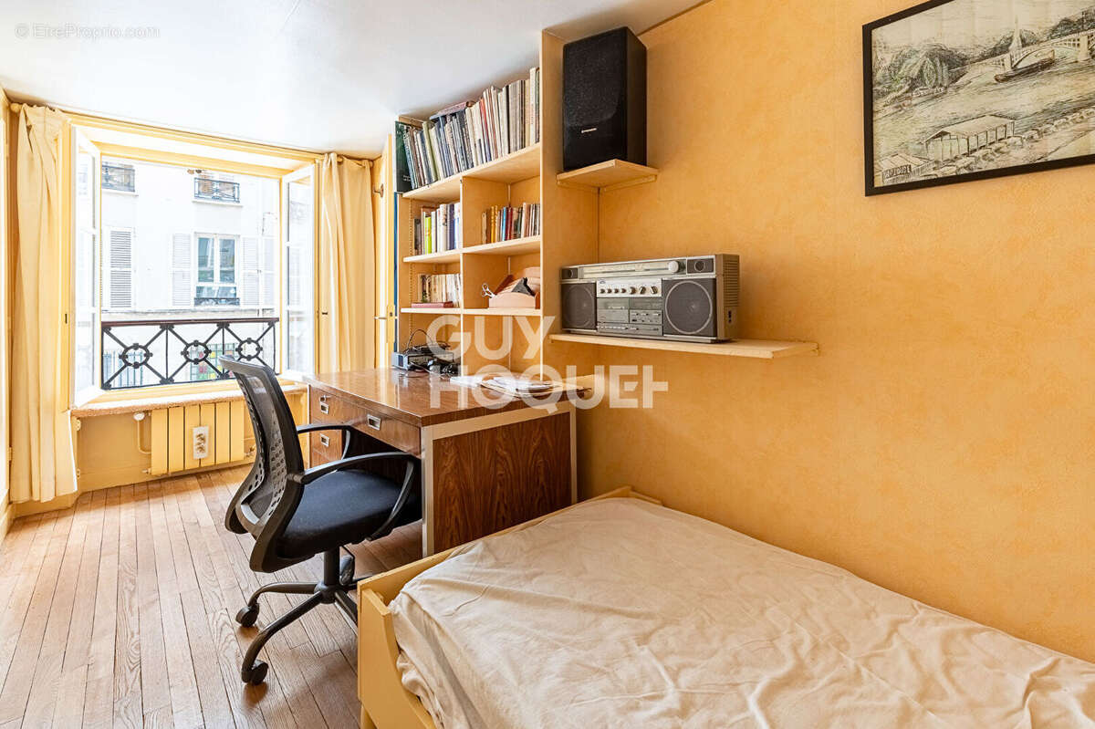 Appartement à PARIS-5E