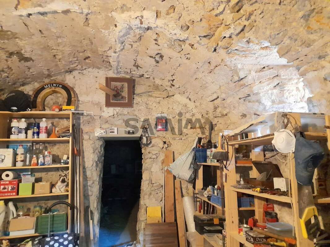 A vendre  - maison de village authentique  renovee  et jardi - photo 17