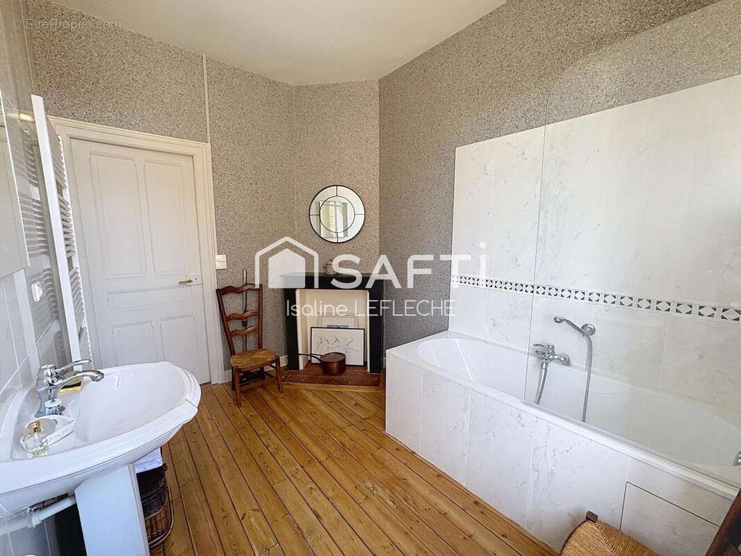 Photo 6 - Maison à SAINT-QUENTIN