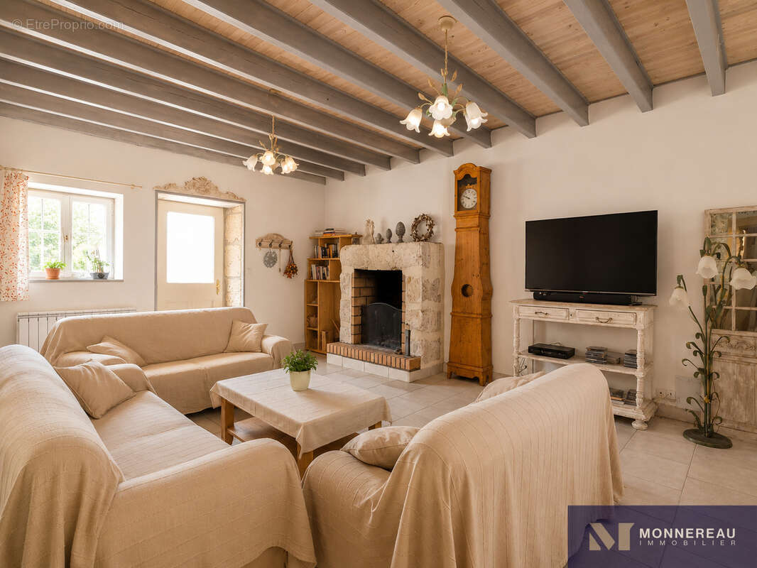 Maison en pierre avec piscine - photo 5