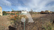 Terrain à VINON-SUR-VERDON