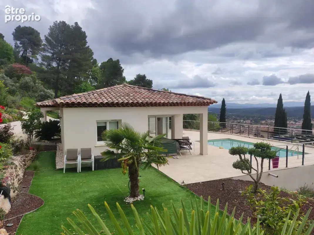 Draguignan,  villa récente RT12  avec un  bel appartement  type 3 +studio - photo 2